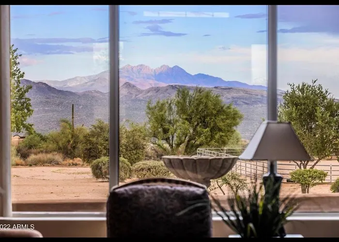 A Quiet Family & Couple Retreat, A Horse * Rio Verde