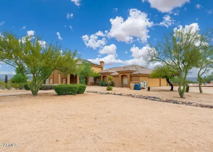 A Quiet Family & Couple Retreat, A Horse Holiday home *